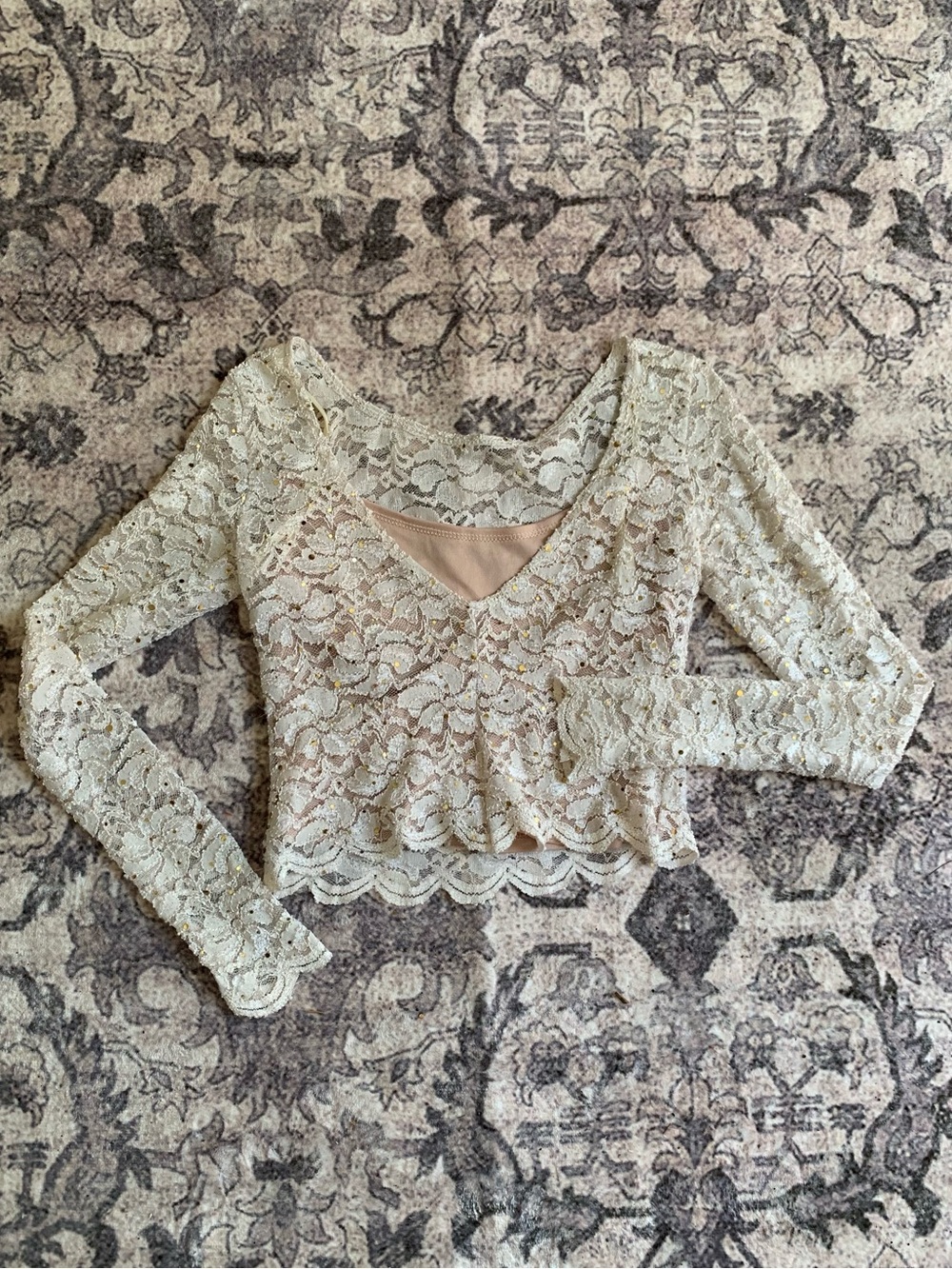 Lace Crop Top - Picture 3 of 5